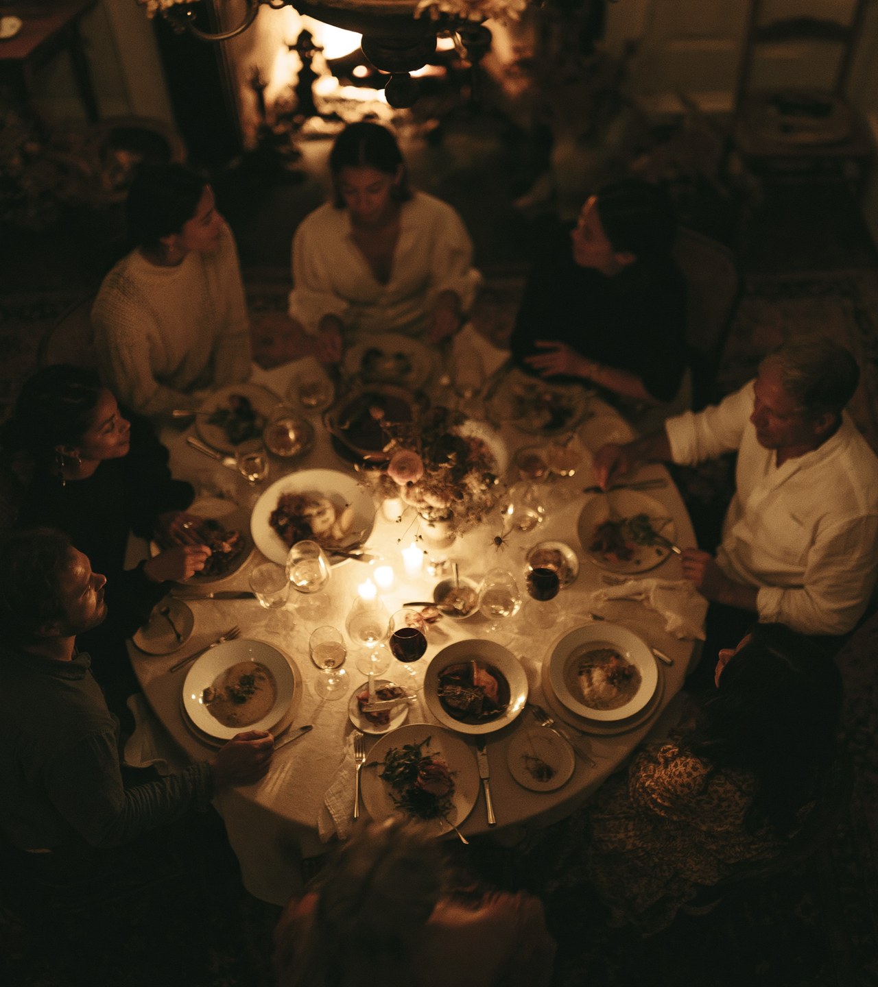 Candlelit dinner at the communal table